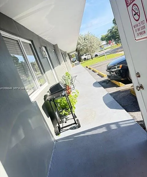 920 SE 2nd Ave #7 — Photo 12