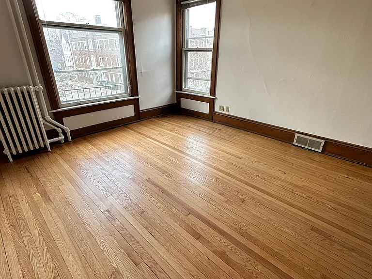 1522 N Farwell Ave #1522 — Photo 6