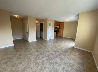 917 Cheatham Ct #B, Modesto, CA 95351