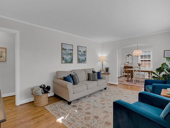 4th image of 1809 Dalloz Rd