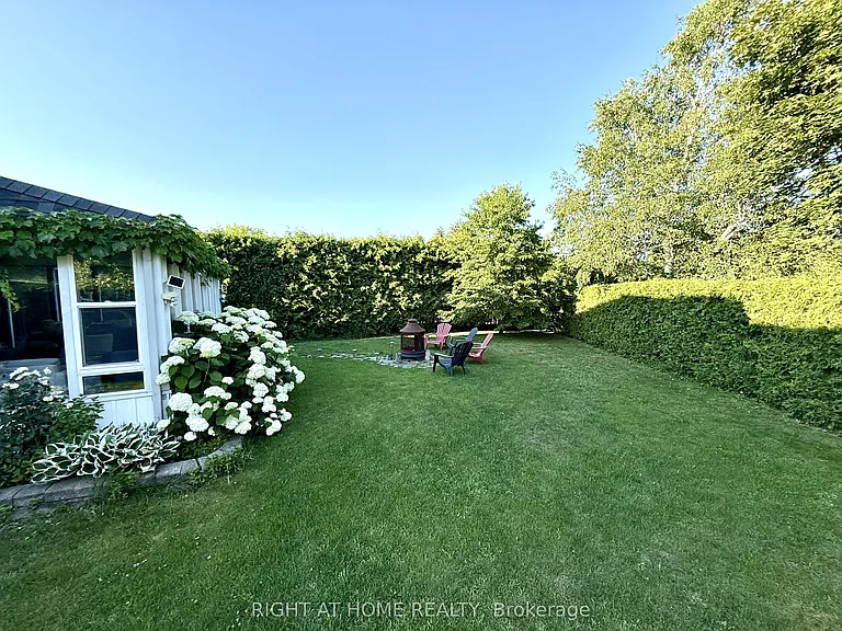 43 Topham Cres — Photo 43