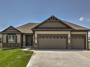 19317 W 210th St, Spring Hill, KS 66083