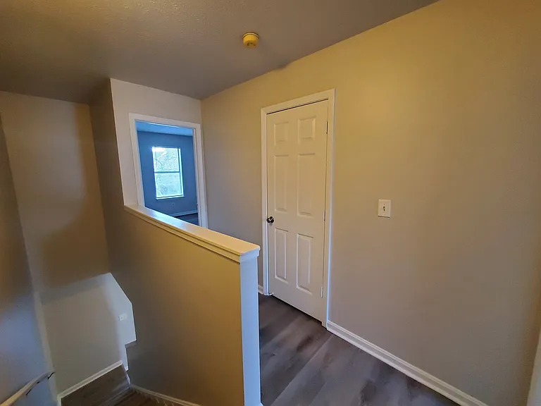 1100 Horsemans Ln #26 — Photo 10