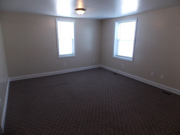3rd image of 136 N Earl St #136