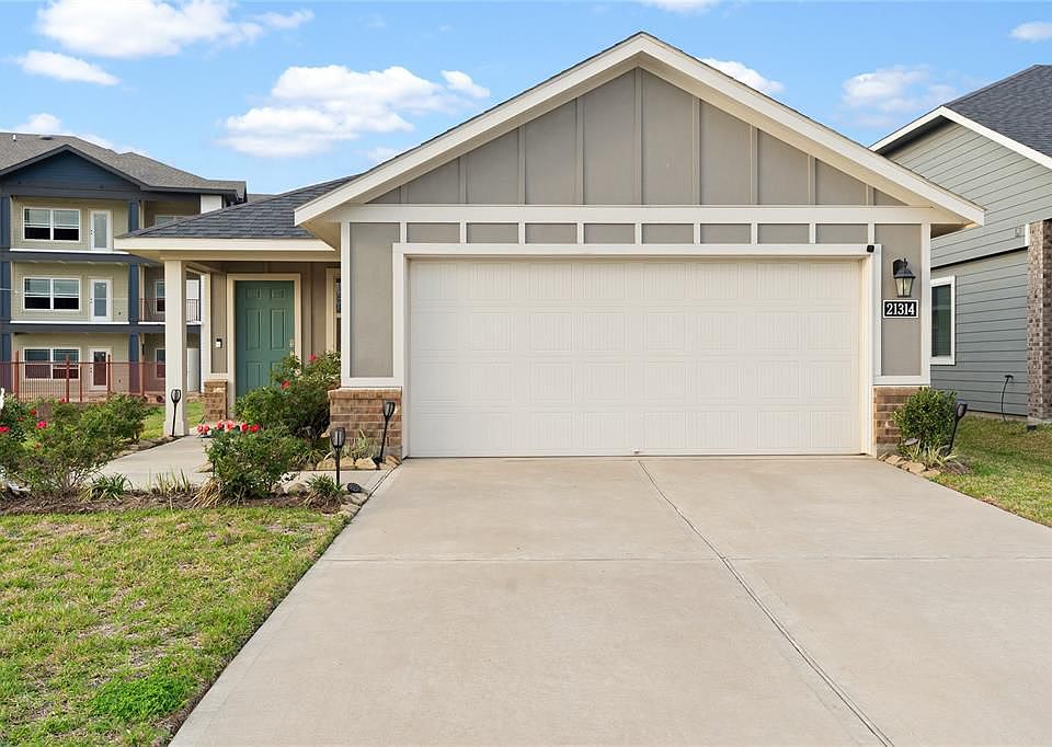 1st image of 21314 Honey Flower St