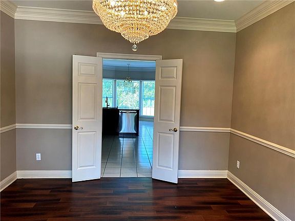 5th image of 6 Eagle Trace Dr