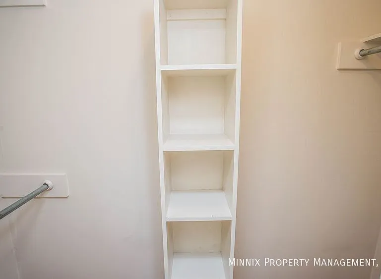 514 N Clinton Ave #B — Photo 10