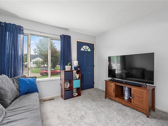 4th image of 610 Princeton Ave