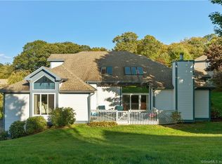 6 Kensington Ct #6, Mystic, CT 06355