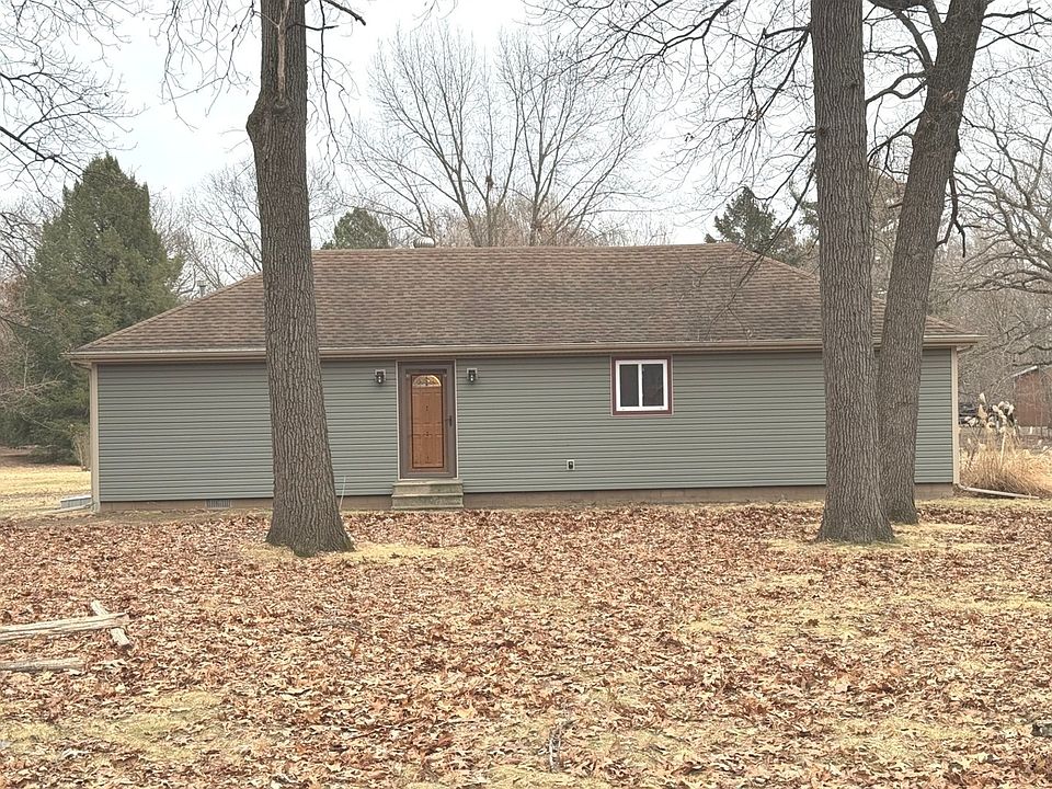 1st image of 16725 E Terrace Dr