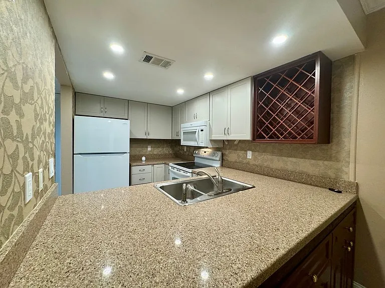 4570 Ringwood Mdw — Photo 1