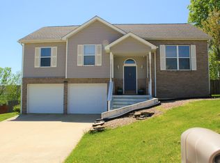 1508 E Preakness Dr, Columbia, MO 65202