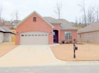 129 Nantucket Loop, Maumelle, AR 72113