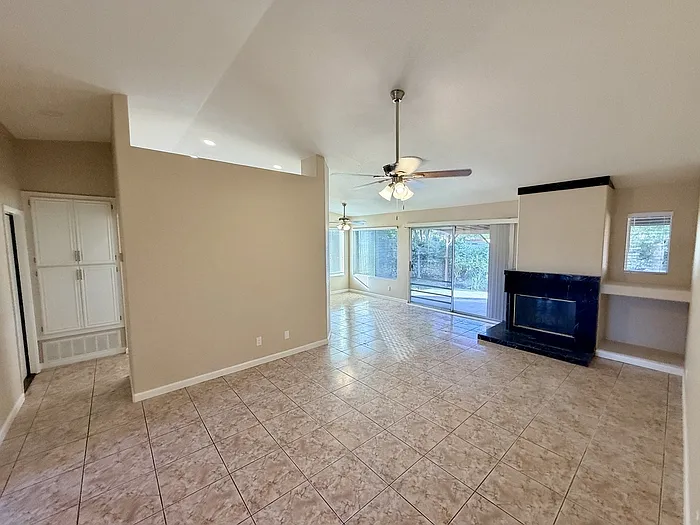 4238 Brookside Dr — Photo 7