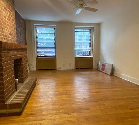 3rd image of 125 E 71st St APT 1A