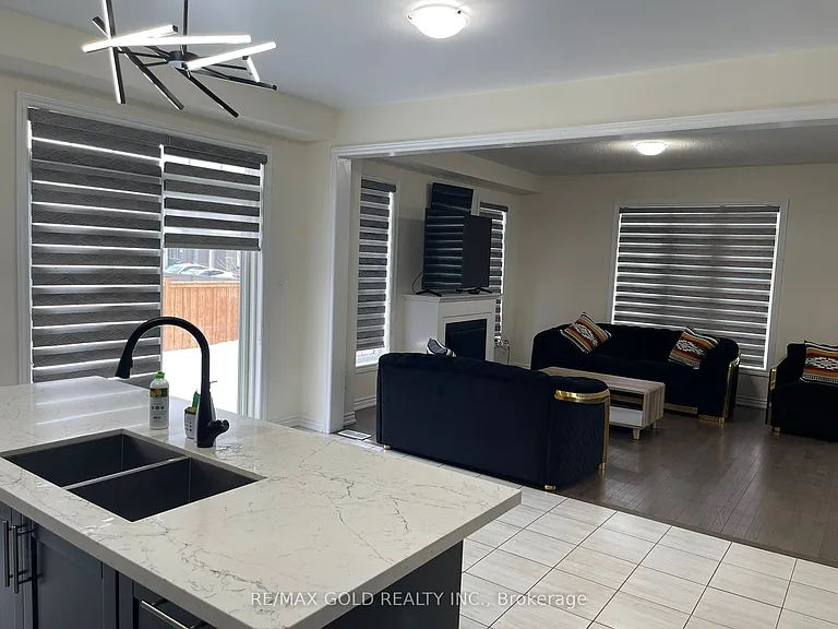 537 Veterans Dr — Photo 10
