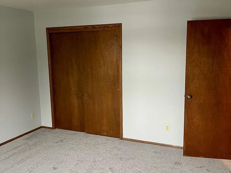 W150S7046 Cornell Cir — Photo 12