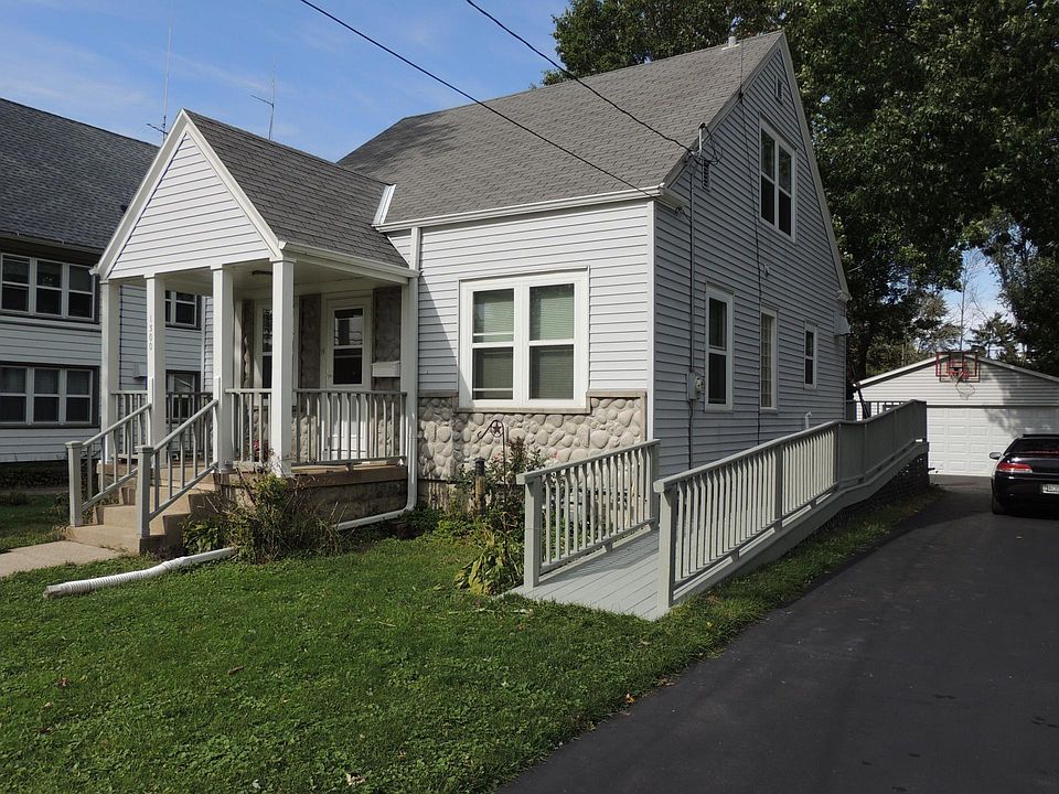 1st image of 1300 E Warnimont Ave