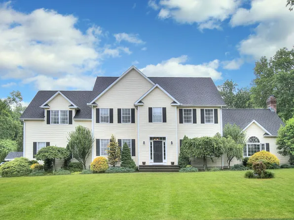 6 Heavenly Lane, Oxford, CT 06478