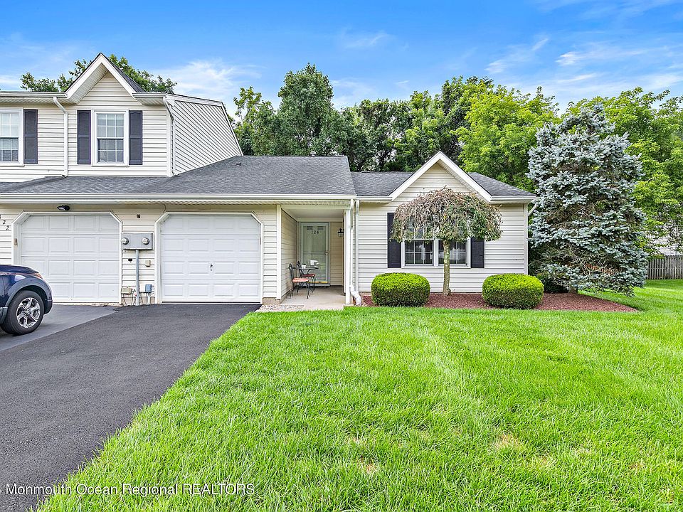 124 Harbor Circle, Freehold, NJ 07728 Zillow