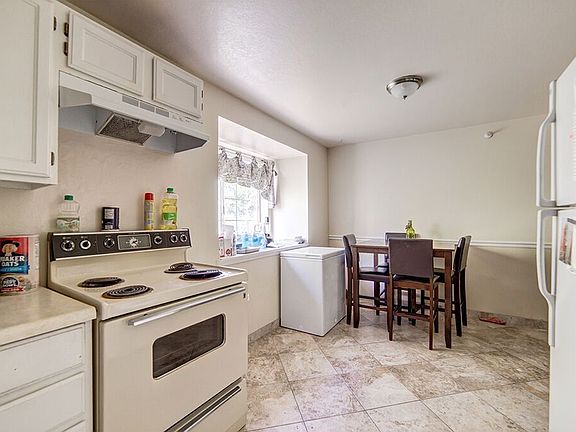 4th image of 724 W 1720 N APT 102