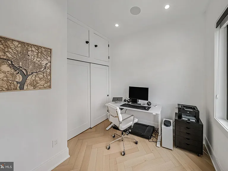 1462 Chapin St NW #8 — Photo 16