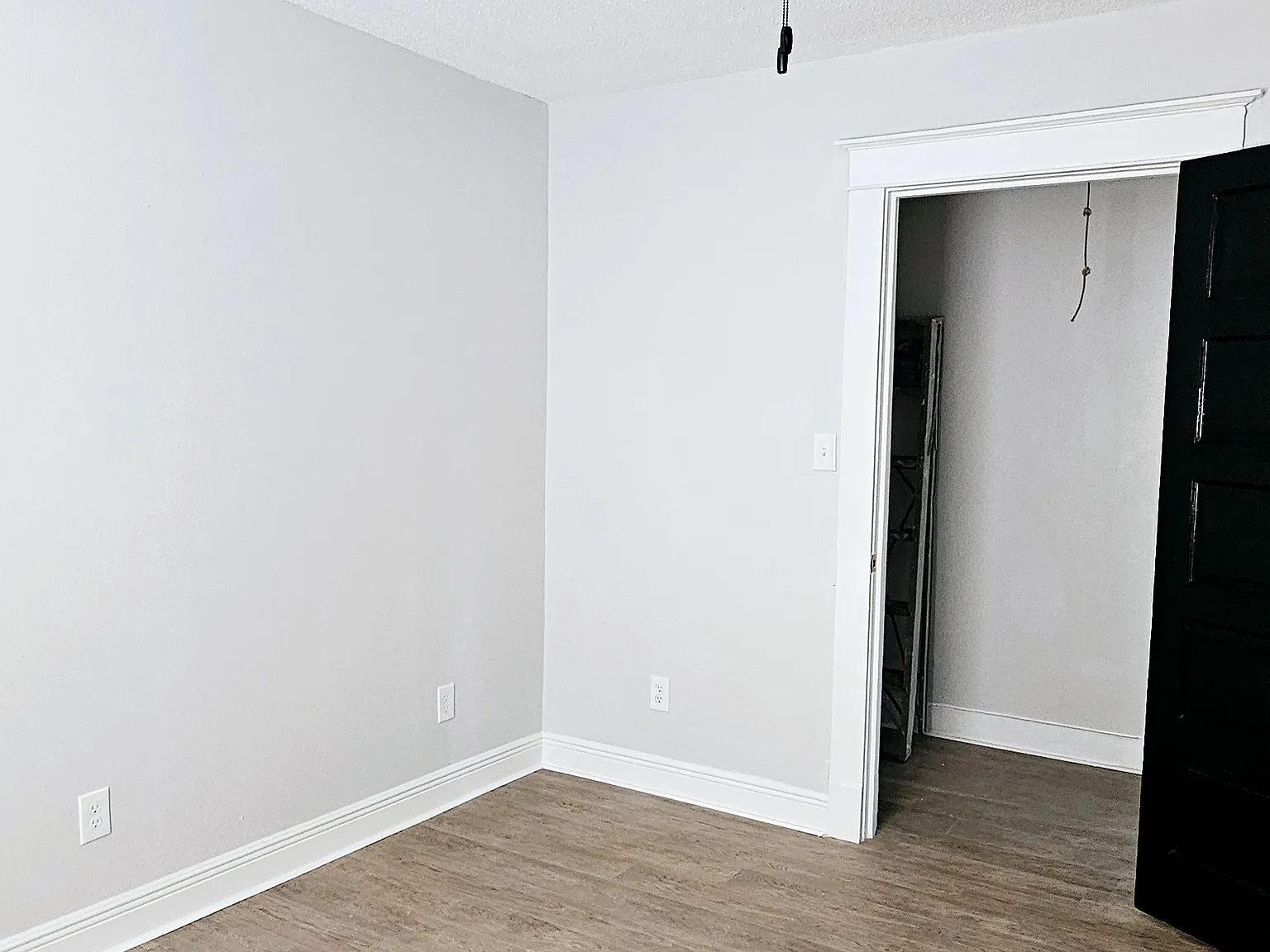 10140 Hayne Blvd — Photo 3