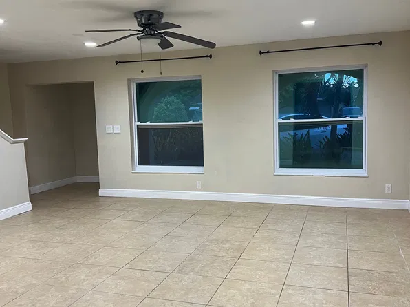 279 SE 8th Ter #A, Deerfield Beach, FL 33441