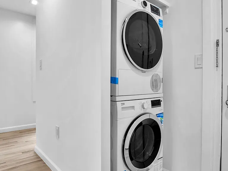 700 W End Ave #15D — Photo 11