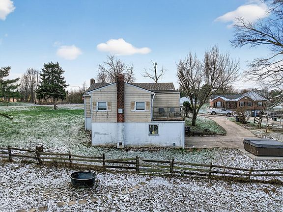 2nd image of 2468 Meyer Rd