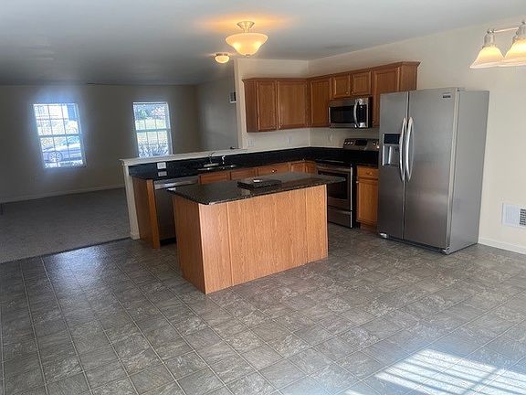 4th image of 319 Trego Ave