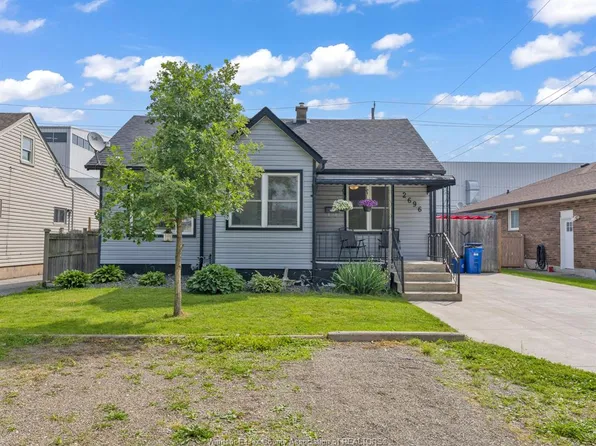 2696 Meldrum Rd, Windsor, ON N8W 4G2