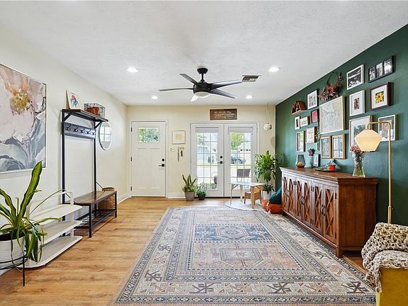 3rd image of 1304 Christopher Ct