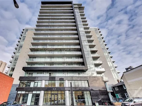 255 Bay St #706, Ottawa, ON K1R 0C5