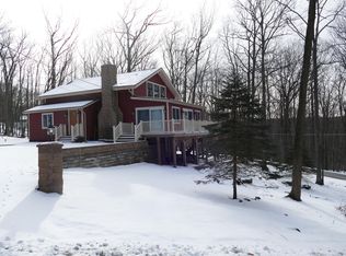 101 Davos Ln, Tafton, PA