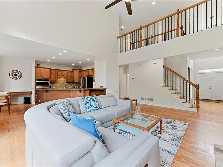 5398 Windsor Green Ct SE — Photo 12