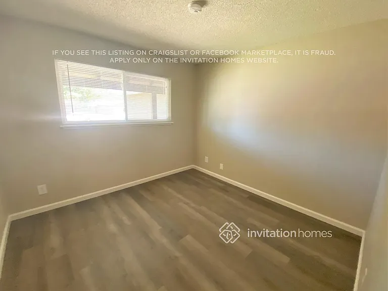 279 Coronado Ct — Photo 12