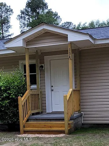 134 Zachmann St Photo 1