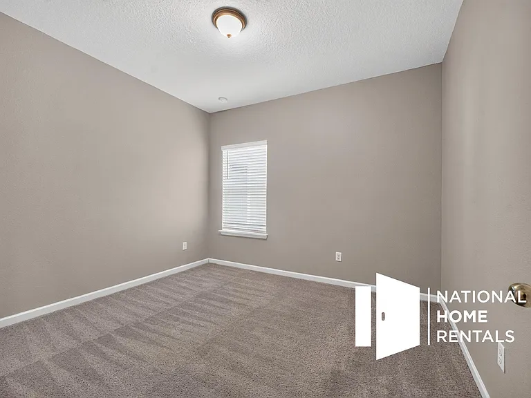 3215 Raven Trce — Photo 6