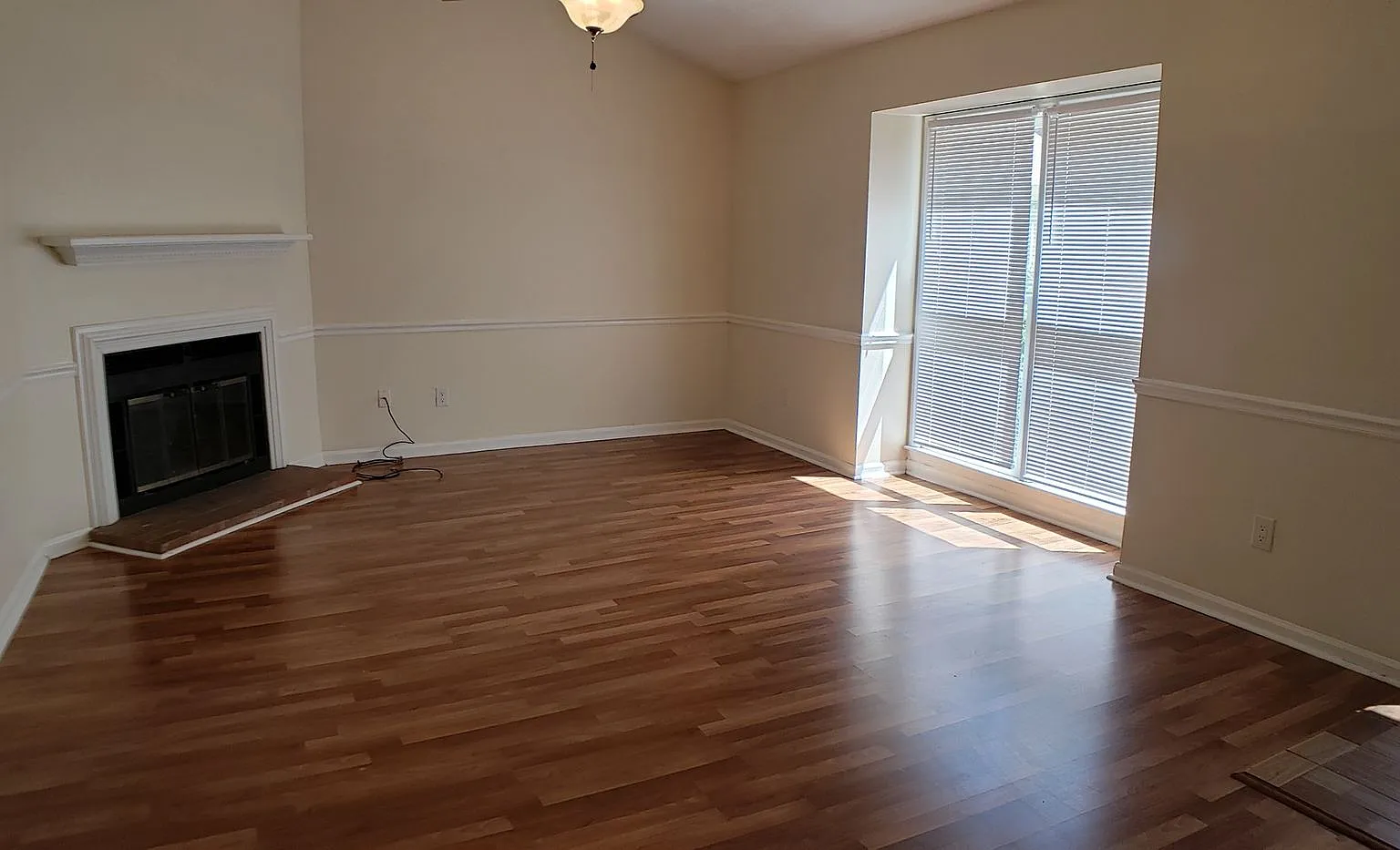 MATT4721 — Photo 2