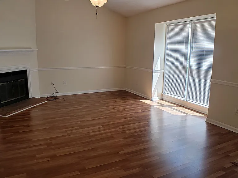 MATT4721 — Photo 2
