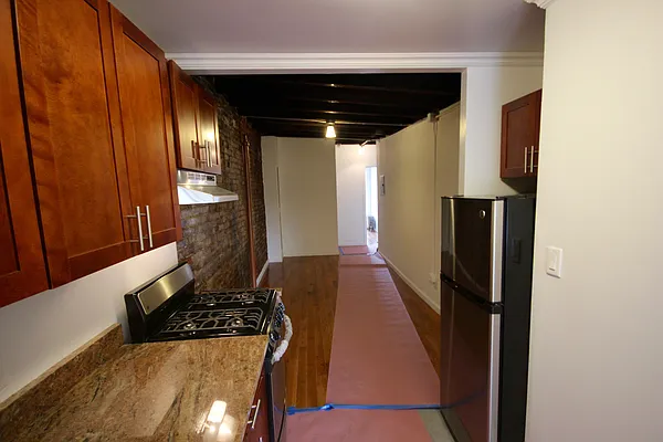 Rented by Aether Property Group | media 37