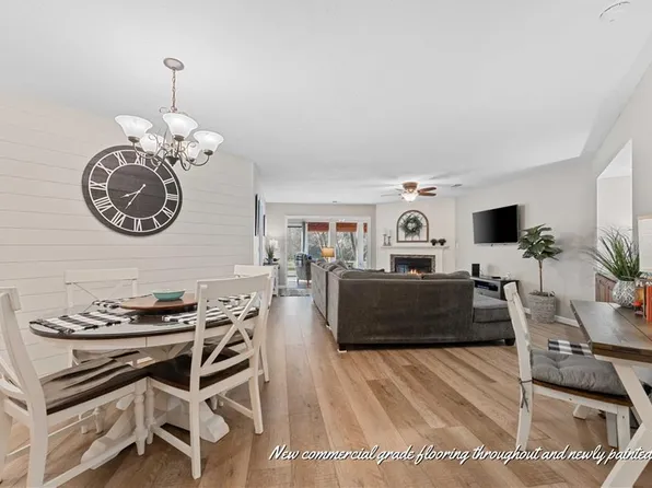 343 Wimbledon Dr APT 3, Branson, MO 65616