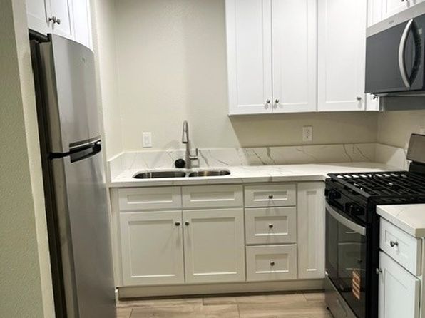 4146 Melrose St APT 04