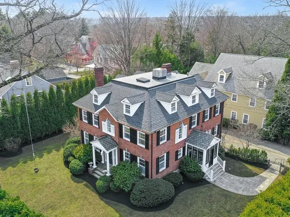 35 Lawson Rd, Winchester, MA 01890