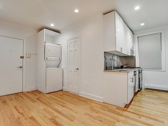 4th image of 216 3rd Ave APT 2