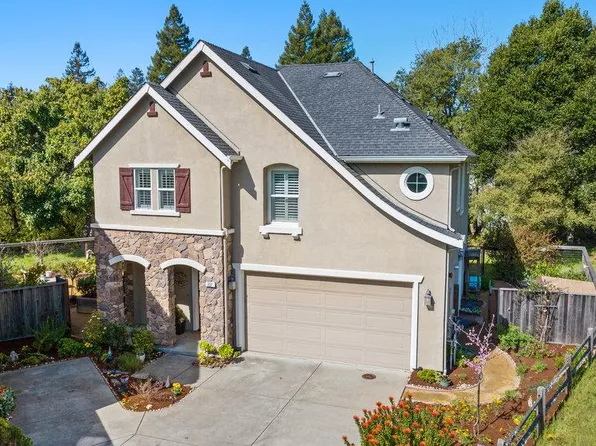 237 Fieldcrest Ln, Santa Cruz, CA 95060