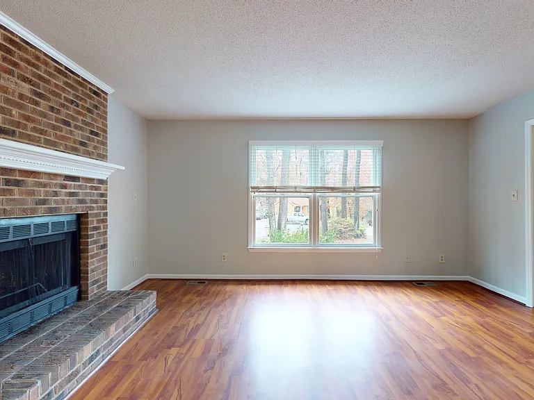 103 Bushberry Ct — Photo 7