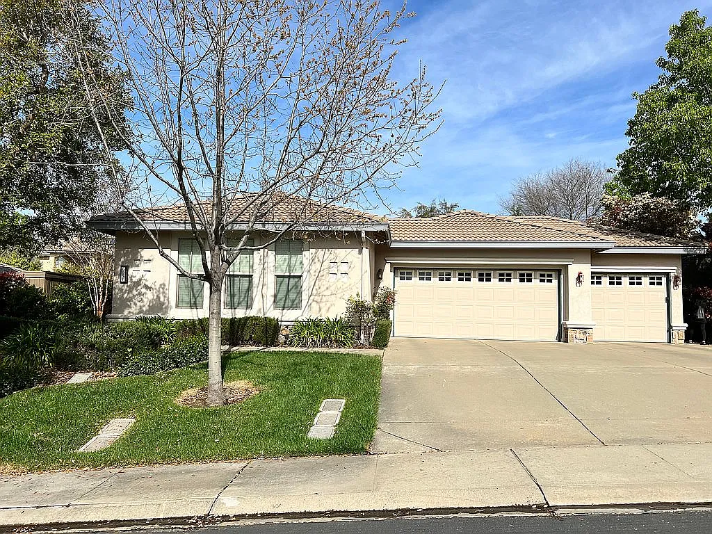 6051 Brogan Way photo 1