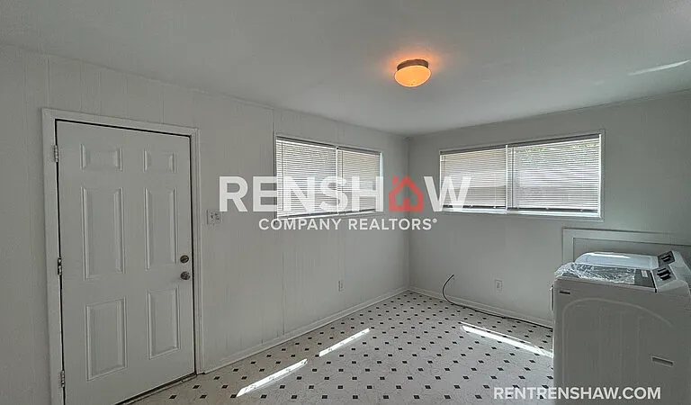 378 N Highland St — Photo 7